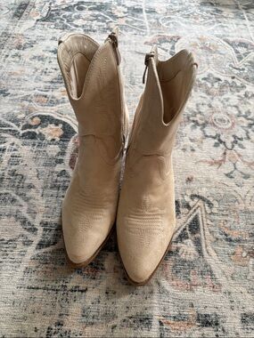 Women's Cream Suede Western Ankle Boots